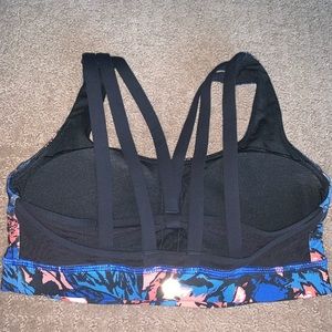 Lululemon “Energy Bra” Medium Support B-D Cup